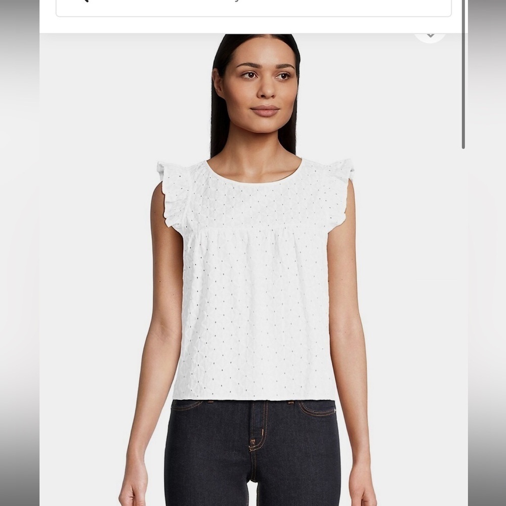 Tommy Hilfiger

Ruffle-Sleeve Eyelet Top